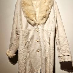 Vintage Cream Shearling-Style Coat with Faux Fur Trim
