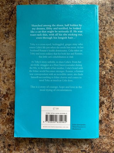 Book - Toby The Cross- Eyed Stray  by Celia Haddon