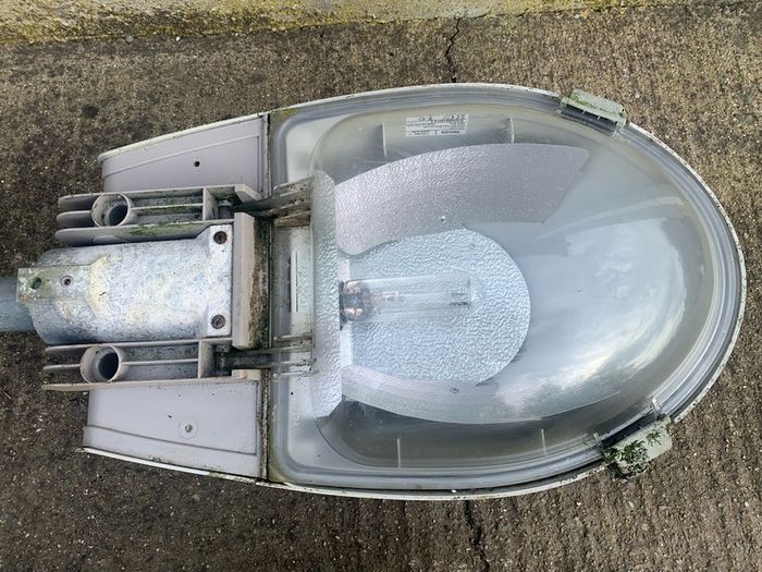 4 Large industrial yard lights all good only need a wipe down from dust
