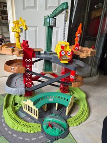 thomas the tank engine set train