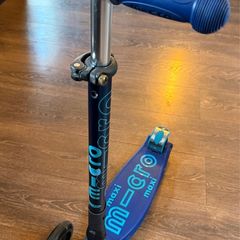 Micro Maxi Foldable Scooter - Light Up