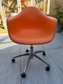 Swivel Office Chair