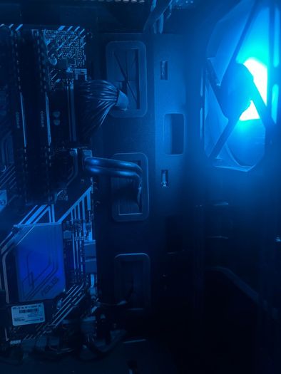 Gaming PC set-up with a 27inch curved Samsung monitor