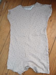 2 Next rompers