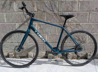 Trek FX 4 - Carbon