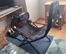 Logitech G29 Wheel & Pedal set / Playseat Challenge seat
