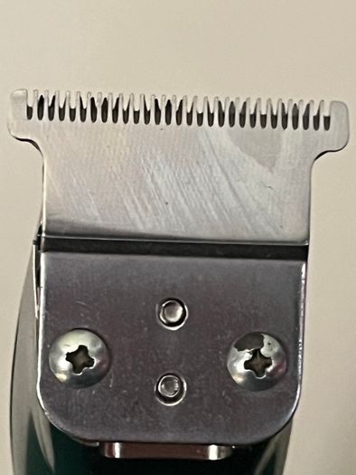 Andis D-8 Slimline Pro Li Professional Trimmer