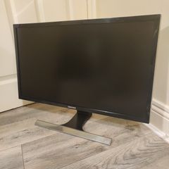 2 monitors - Samsung 4K 28" + Dell 24" cracked screen no charger