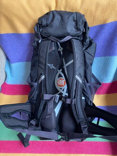 Lowe Alpine Airzone 35 hiking backpack