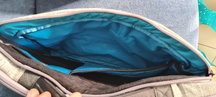 Ogio Newt 13" Slim Sleeve Messenger Bag - Static - Kindle Tablet iPAd