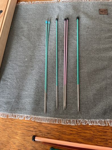 knitting needles metal with colour selection