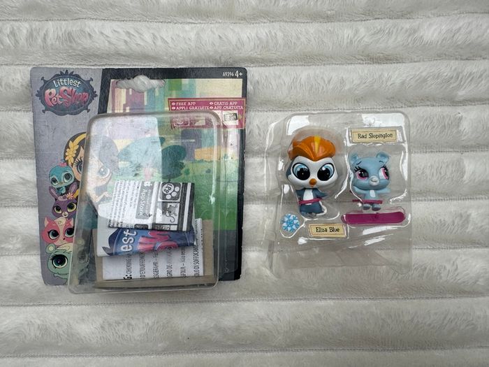 Littlest Pet Shop LPS Eliza Blue & Rad Slopington Damaged Box Please see pictures