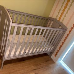 cot
