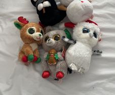 Festive beanie boos with tags