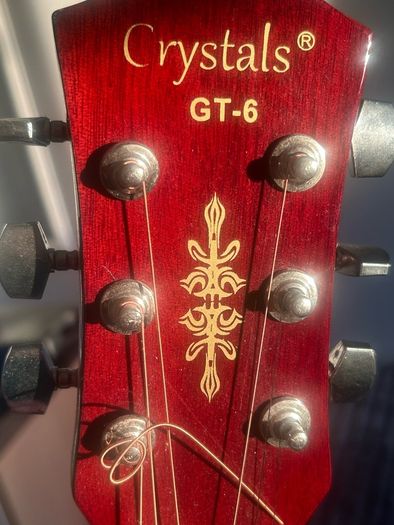 6 string acoustic guitar