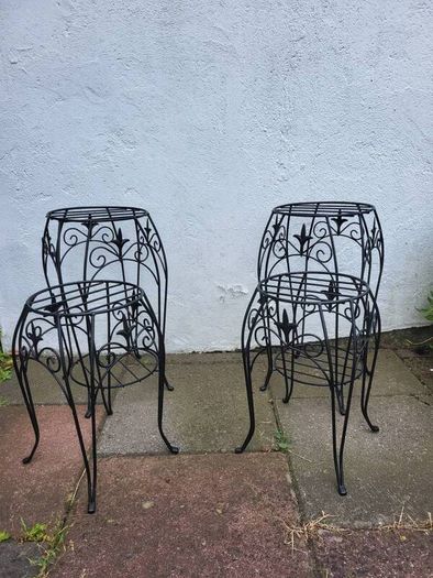 Plant stand