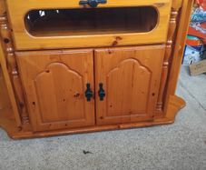 Pine Corner Tv unit