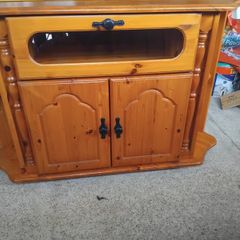 Pine Corner Tv unit