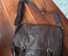 Fossil laptop bag
