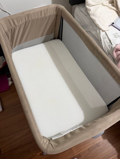 Next to me Graco Sweet2Sleep Bedside Crib Oatmeal