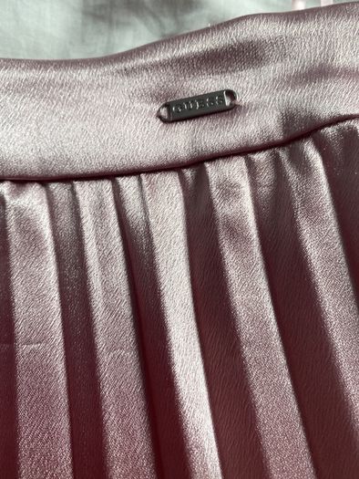 Ladies Skirt Guess size 8