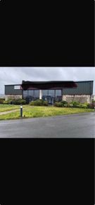 Office / show room  25m x 15m