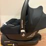 Maxi Cosi Baby Car seat and isofix base Image 4