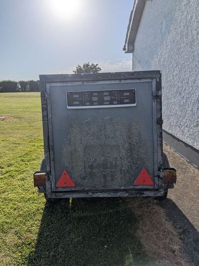 Box Trailer/Dog Trailer