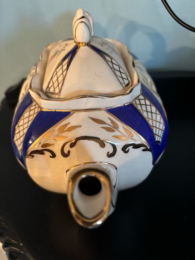 Sadler Teapot