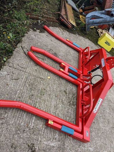Bale lifter new Nugent