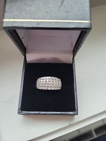 Diamond ring