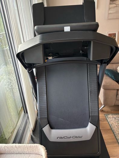 Pro form Carbon treadmill and floor mat