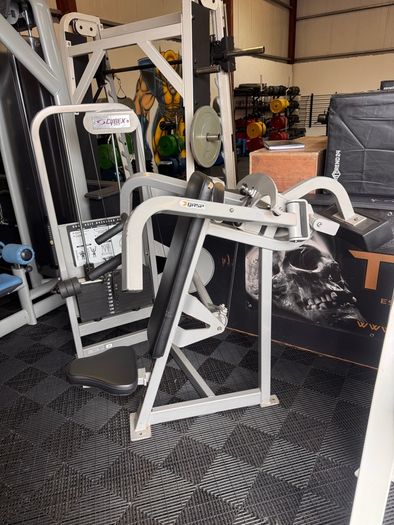 Shoulder press