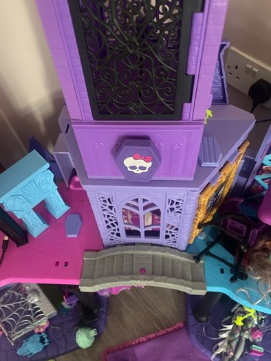 monster high house