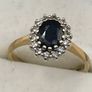 Vintage 9 ct gold sapphire and diamonds ring Image 7