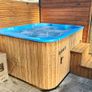 Hot tub Image 6