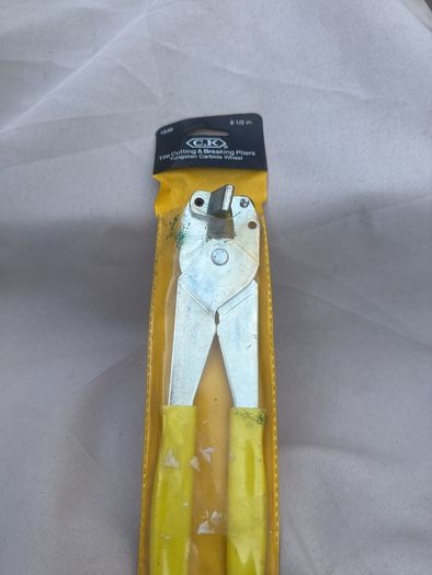 tile pliers