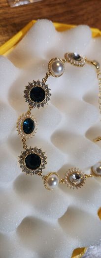 Swarovski blue and pearl bracelet
