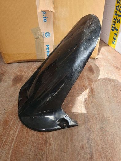 R1 rear hugger