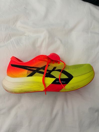 ASICS metaspeed sky Paris eu44  (read)