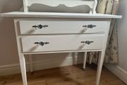 antique dressing table