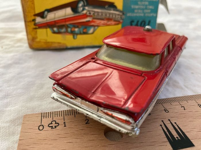 Corgi 482. Chevrolet Impala Fire Chief. Box in ok condition. 1966/69