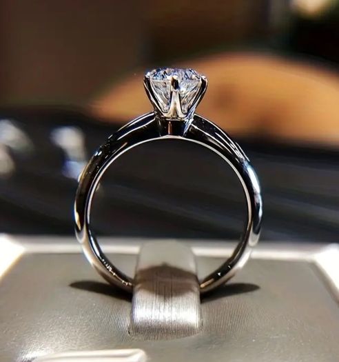 engagement ring