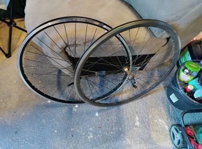28 inch / 700c wheels