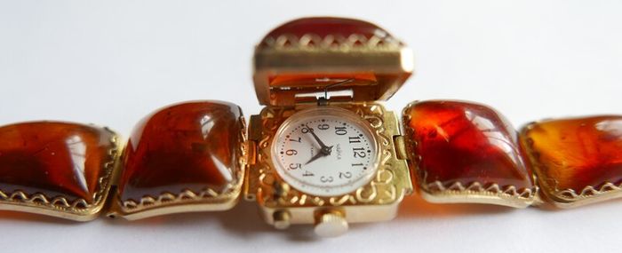 Vintage womens amber cocktail watch. Russian Watch Ladies CHAIKA
