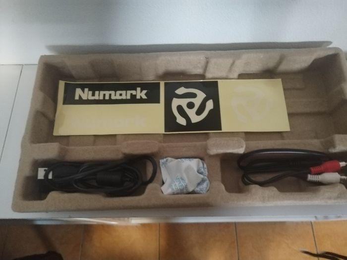 Numark DJ2GO Portable DJ Controller