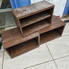 Free shelves (one remaining)