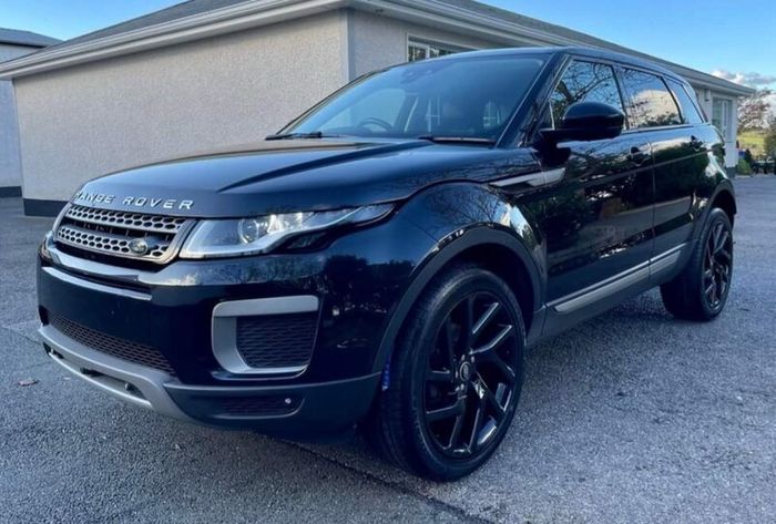Range Rover Evoque  2 years NCT (March 2028)