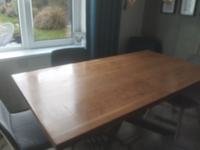 Extending dining  table