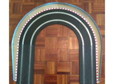 Scalextric C8228 & C8233: Radius Two Borders Kit with Barriers  (R2  Lead In/Out )